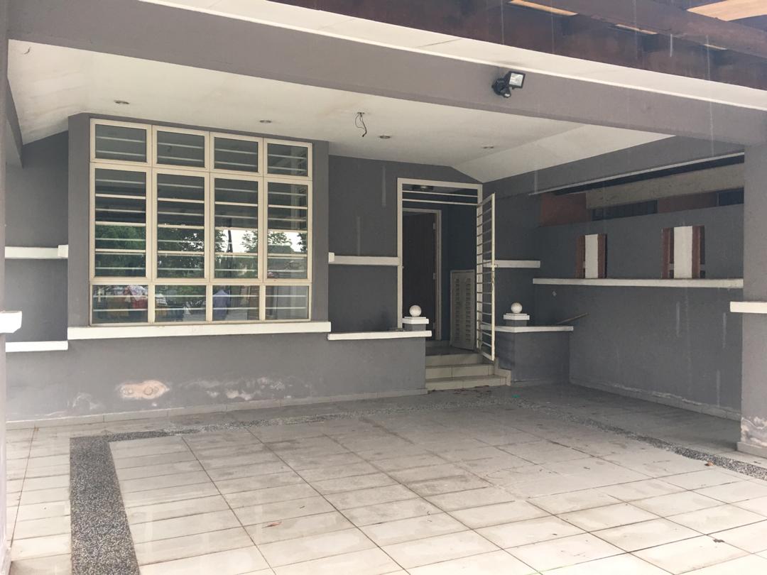 RENOVATED SEMI-D Taman Desa Baru 1 Kajang - photo 6