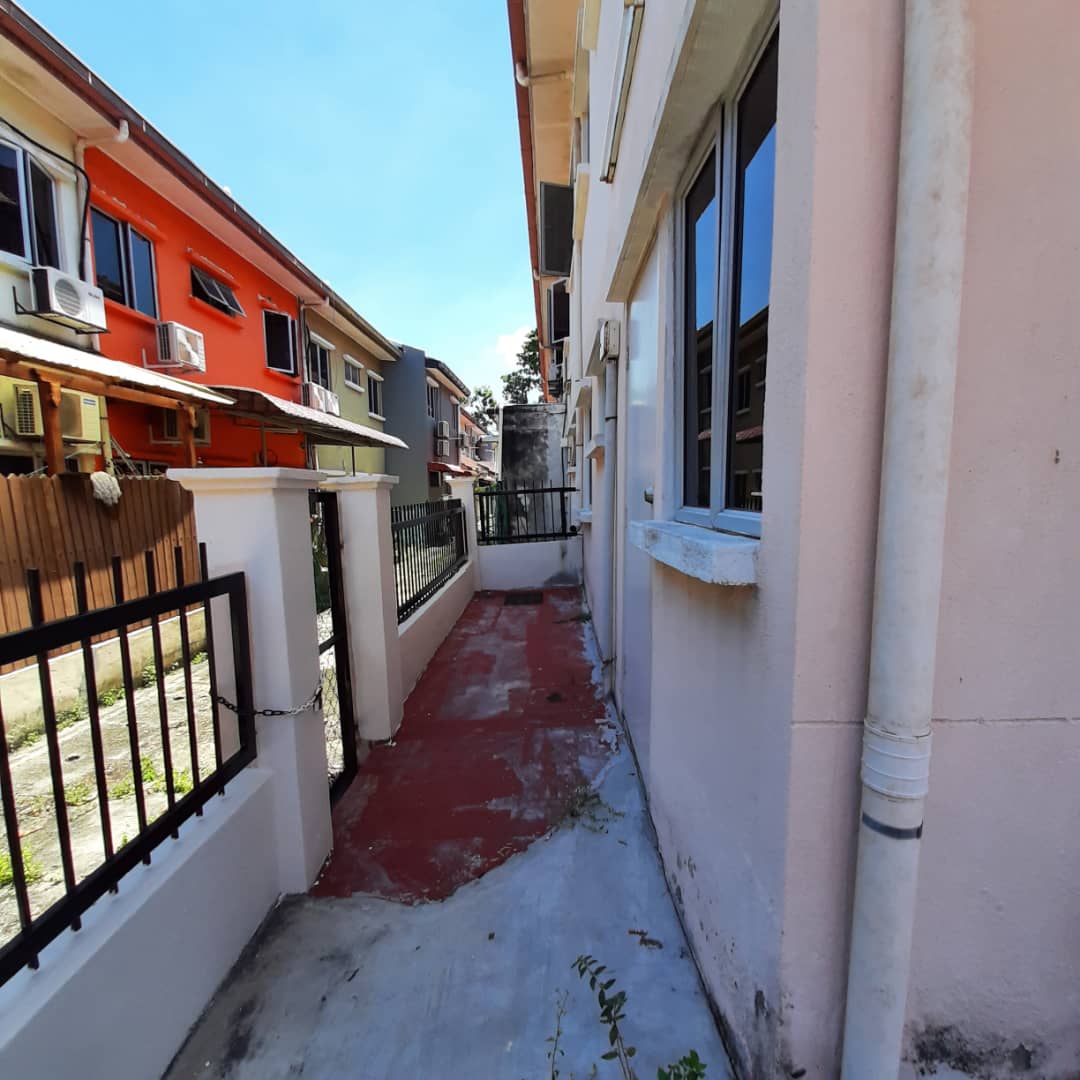 END LOT  2 Storey Seksyen 7, Shah Alam - photo 9