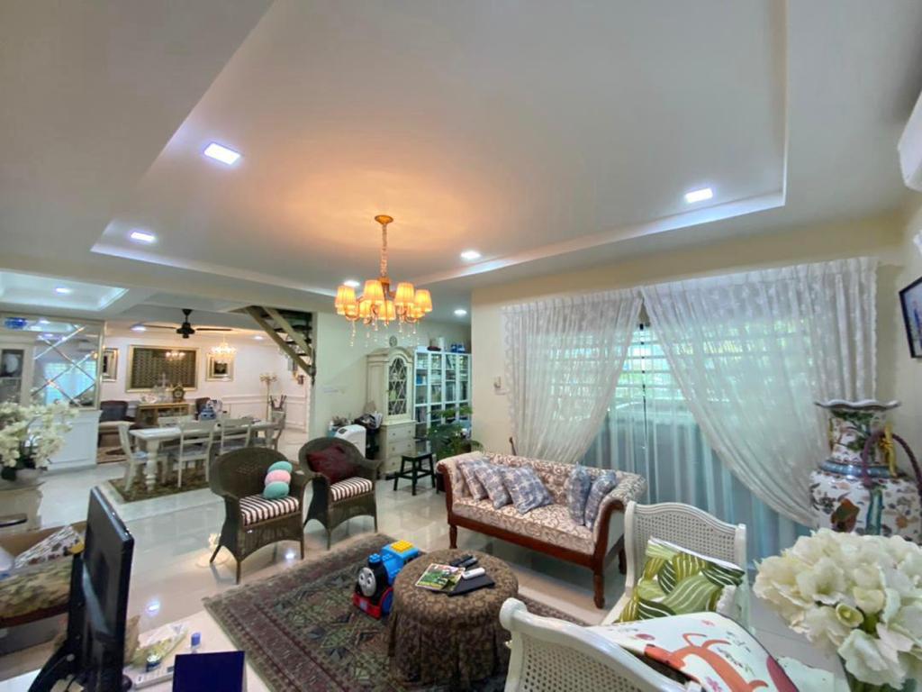 CORNER LOT Double Storey Wangsa Melawati, KL - photo 2