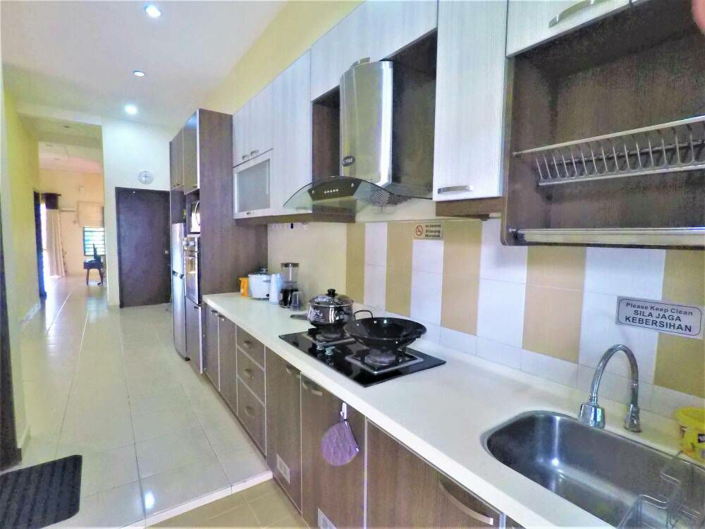 FULLY FURNISHED Semi D Taman Indah KLIA, Sepang - photo 5