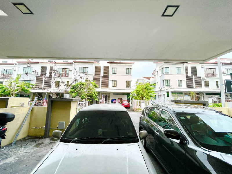 Taman Tropika 2 Sungai Tangkas Kajang - photo 2