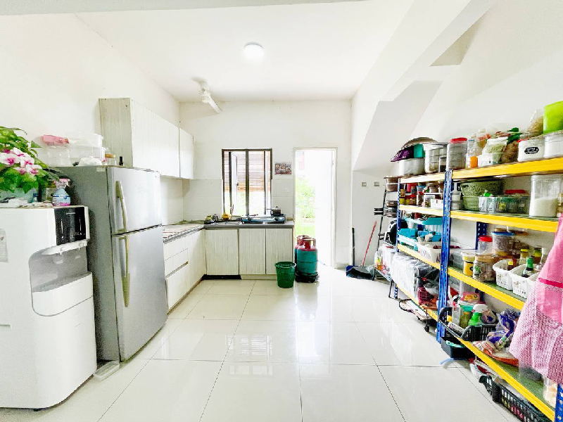 Townhouse Villa Kesuma - photo 10