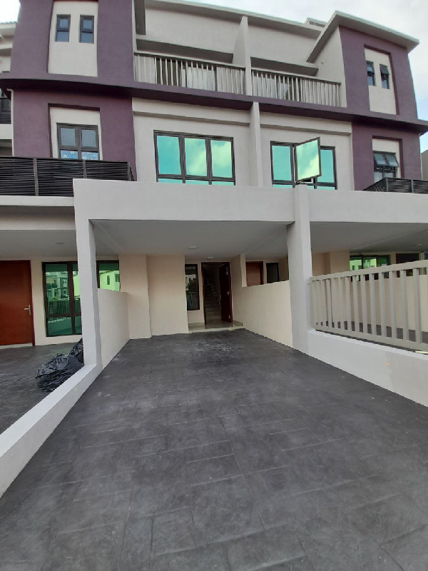 Townhouse Bandar Puteri Bangi - photo 2