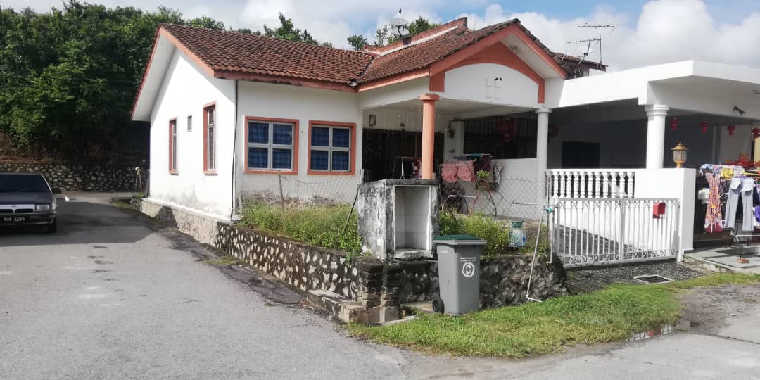 1-STY HOUSE TAMAN SRI ANGSANA MANTIN