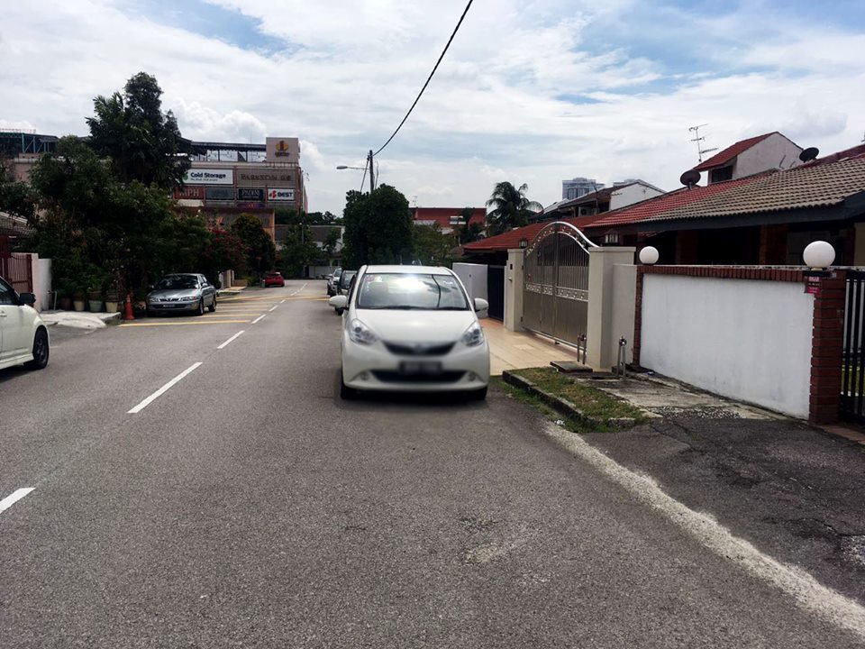 Single Storey Terrace, Taman Tun Dr Ismail, TTDI, - photo 4
