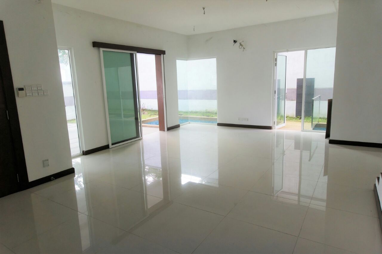 3 STOREY SEMI DETACHED BEVERLY HEIGHT AMPANG - photo 2