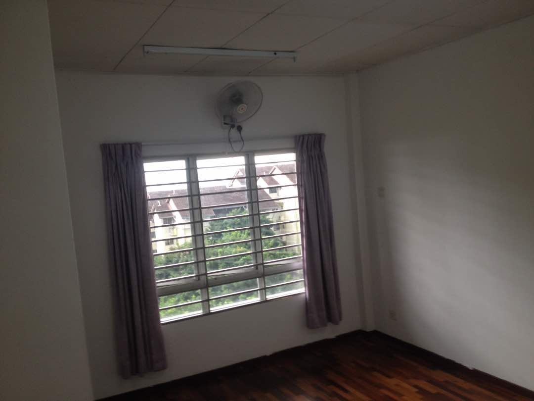 Paradesa Tropika 2, Bandar Sri damansara - photo 3
