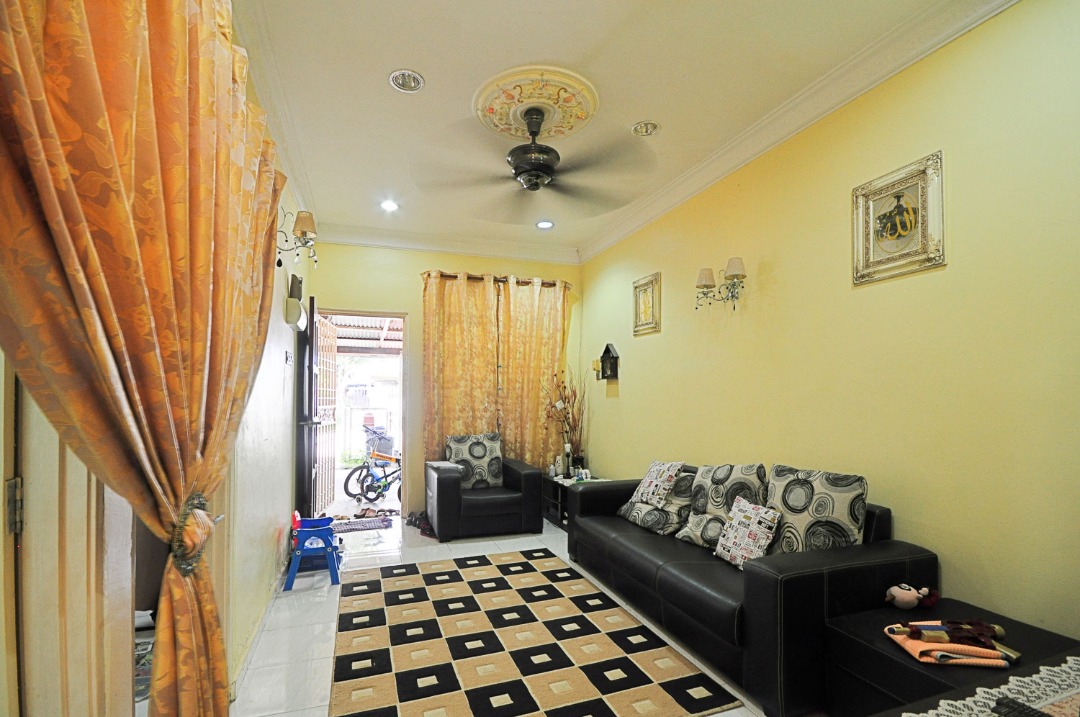 Teres CANTIK Bandar Baru Selayang Fasa 2B - photo 1