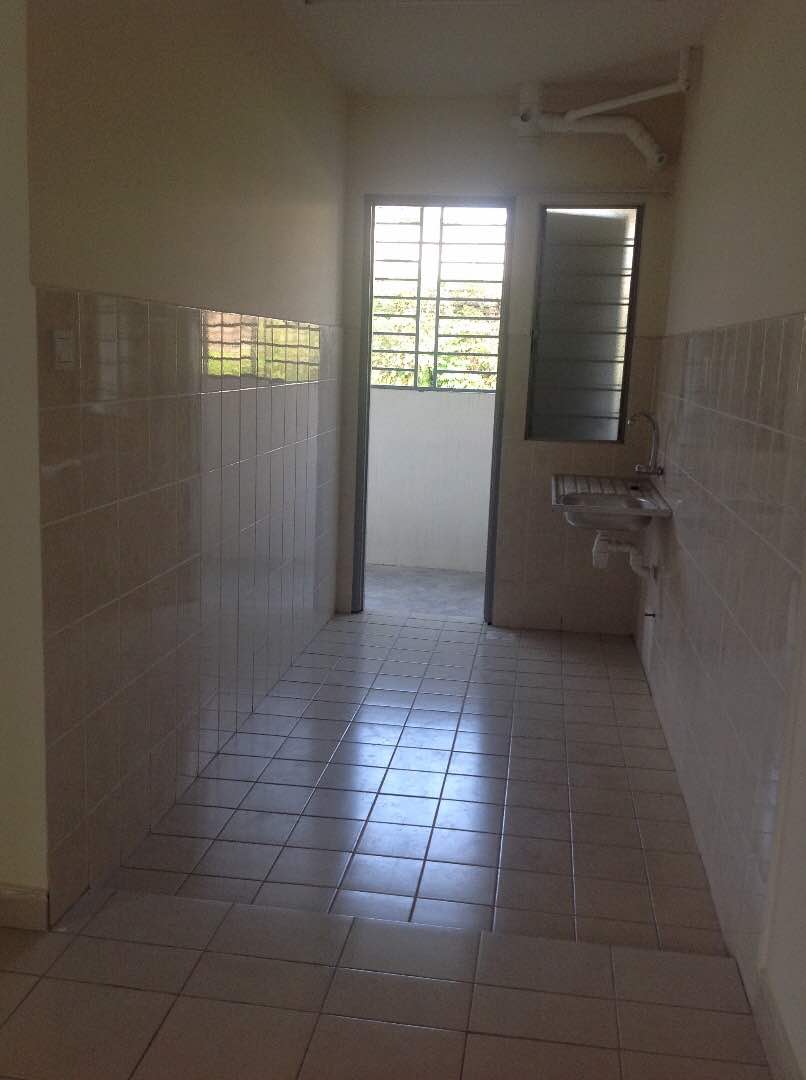 CORNER UNIT Apartment Danau Bayu, Sungai Buloh - photo 2