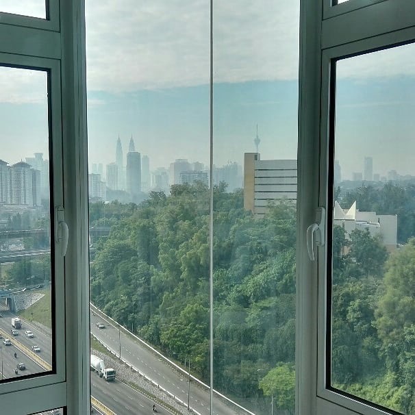 END LOT UNIT, KLCC VIEW Royal Regent, KL - photo 5