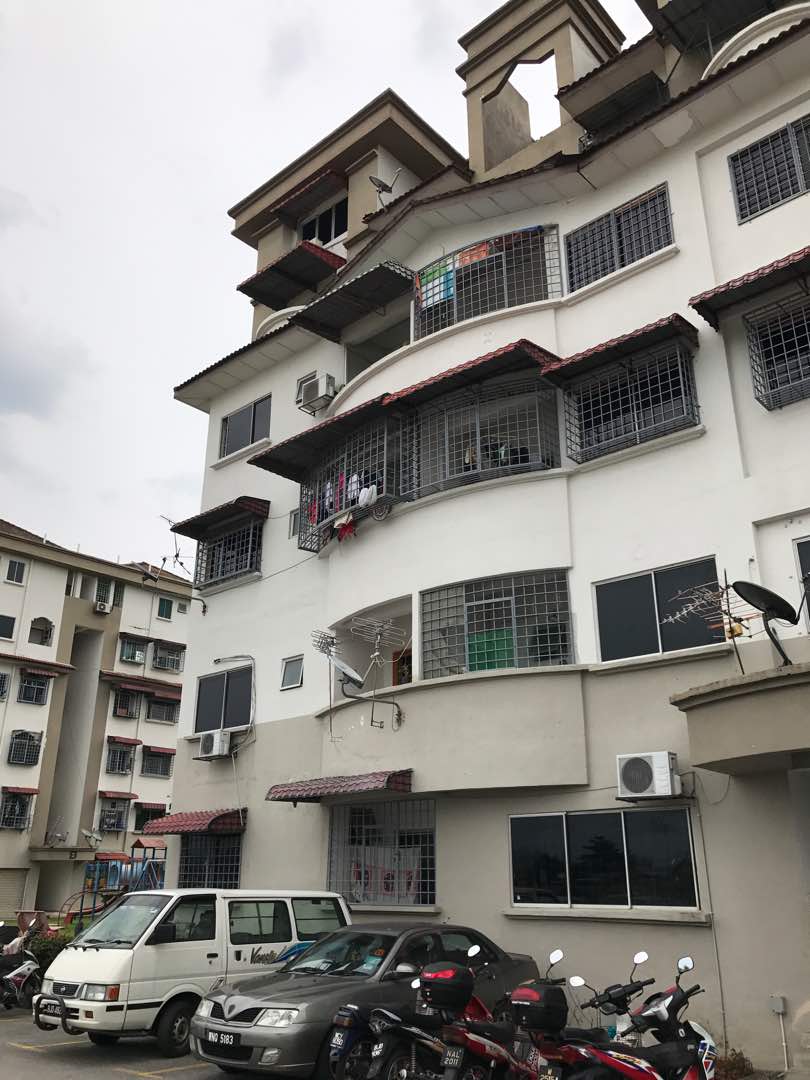 Freehold Apartment Cheras Ria near MRT station - photo 3