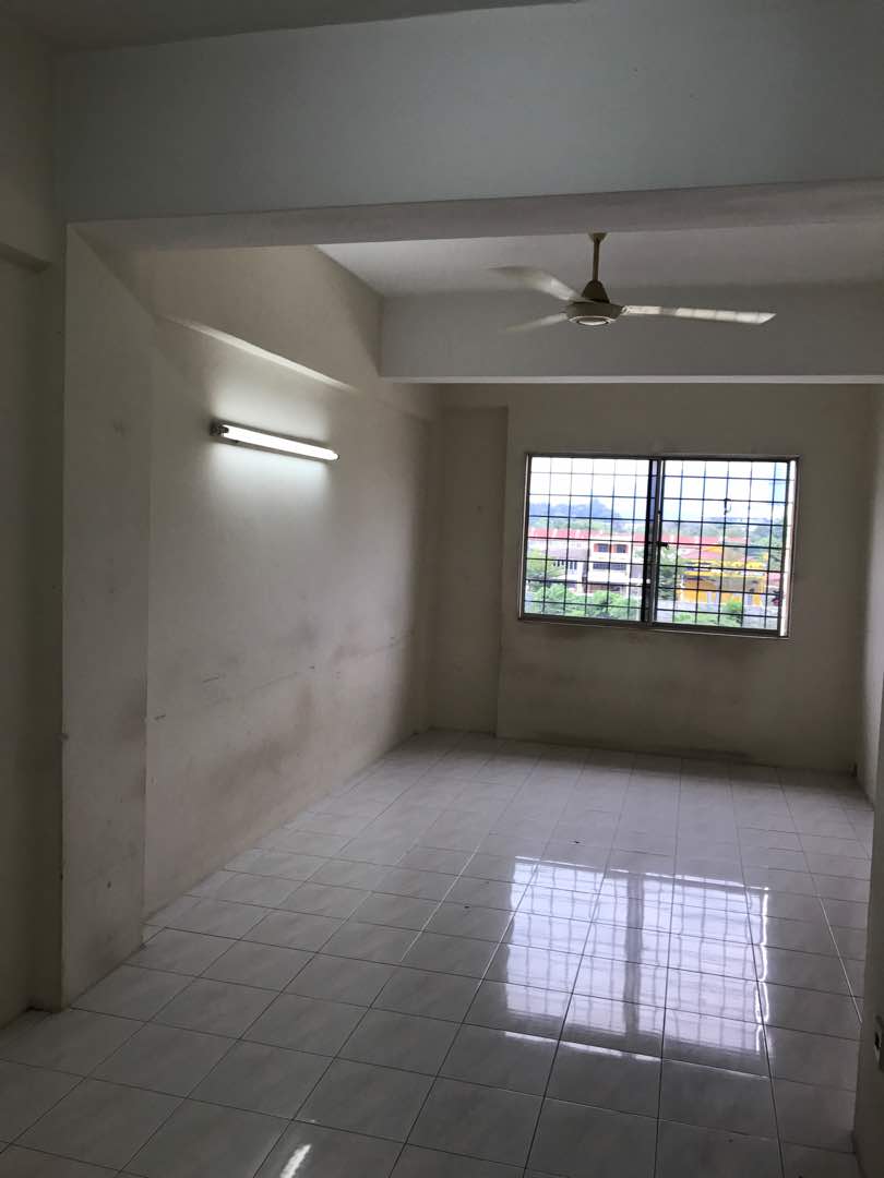 Freehold Apartment Cheras Ria near MRT station - photo 2