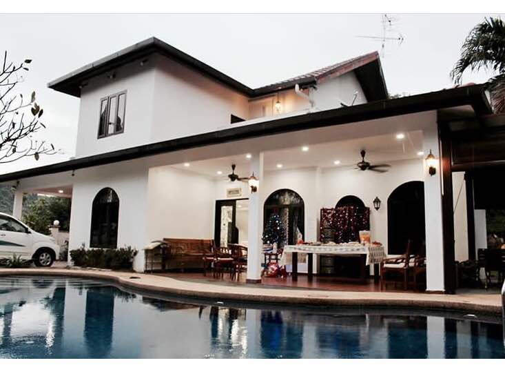 Bungalow with SWIMMING POOL, Taman Melawati, KL - photo 1