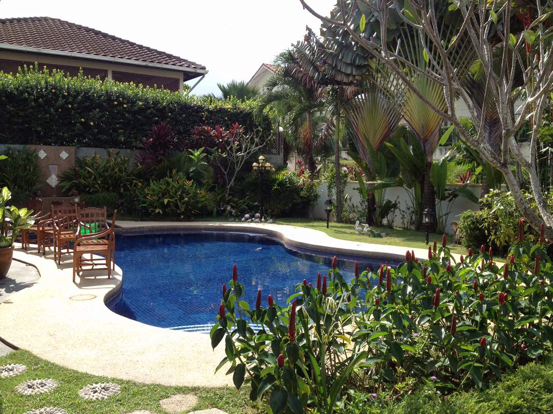 Bungalow with SWIMMING POOL, Taman Melawati, KL - photo 2