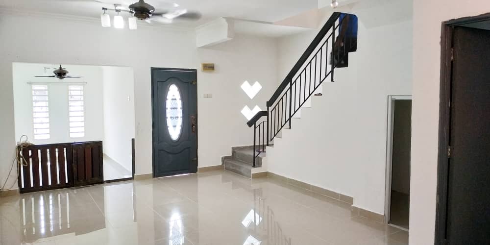 END LOT 2 storey Bandar Saujana Putra - photo 4