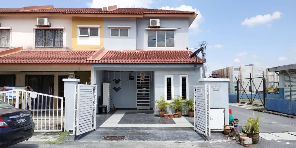 END LOT 2 storey Bandar Saujana Putra