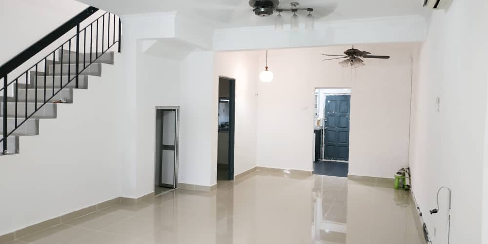 END LOT 2 storey Bandar Saujana Putra - photo 3
