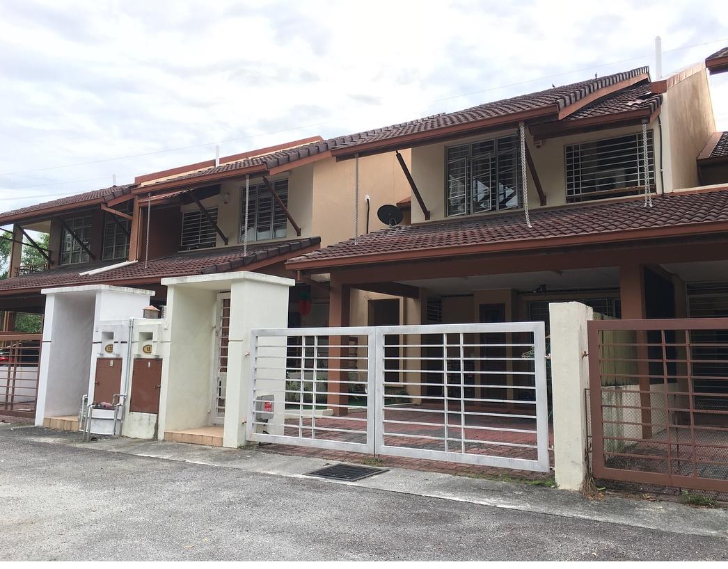 FREEHOLD, FACING PLAYGROUND Terrace, Putra Height - photo 4