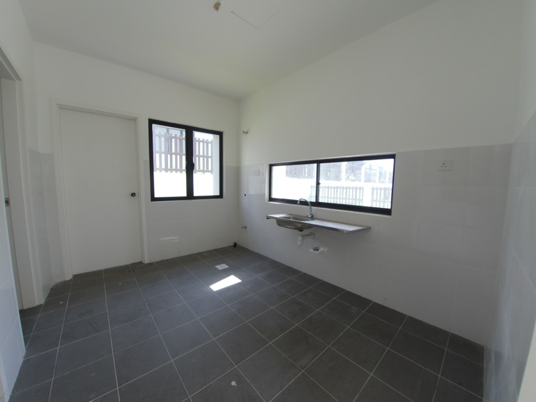Freehold 2 Storey Semi-D, Setia Ecohill, Semenyih - photo 4