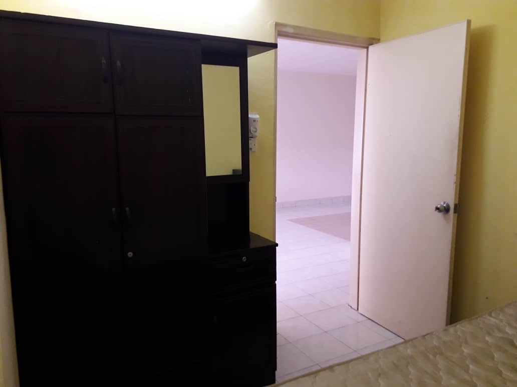 Partly Furnish, Flora Damansara, Damansara Perdana - photo 2