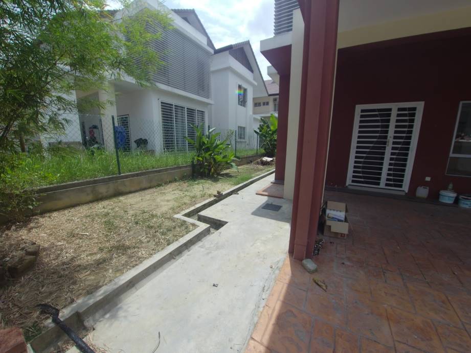 END LOT 2 Storey Terrace Cendana Puncak Perdana - photo 2