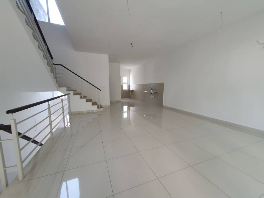 Triple Storey Terrace Tiara South, Semenyih - photo 11