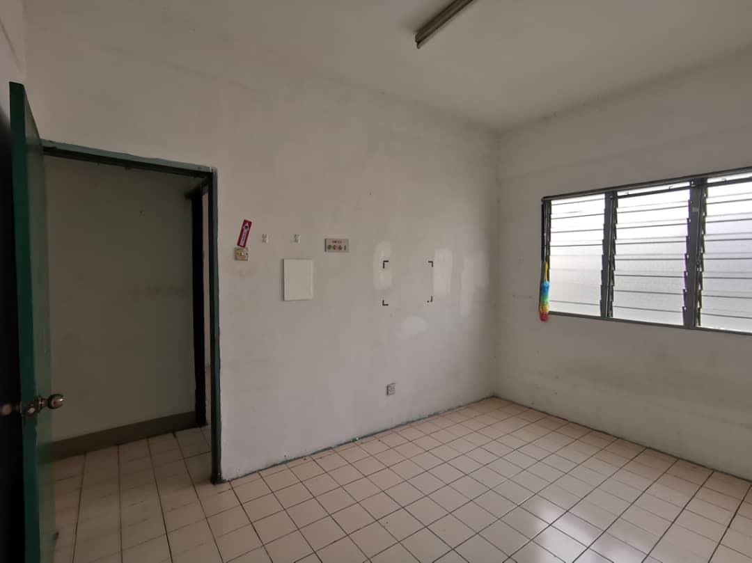 Apartment Cempaka Persiaran Bandar Bukit Raja - photo 5