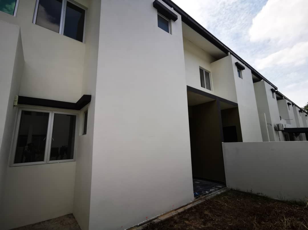 Double Storey Taman Idaman Putra, Sg Buloh - photo 12