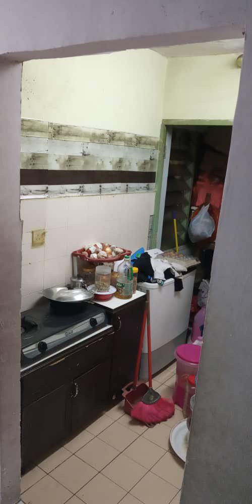Apartment Idaman, Damansara Damai - photo 6