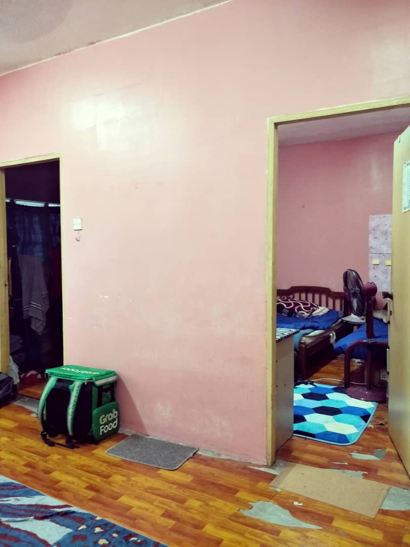 Flat Pkns Nilam Sari Block 58 Section 7, Shah Alam - photo 3