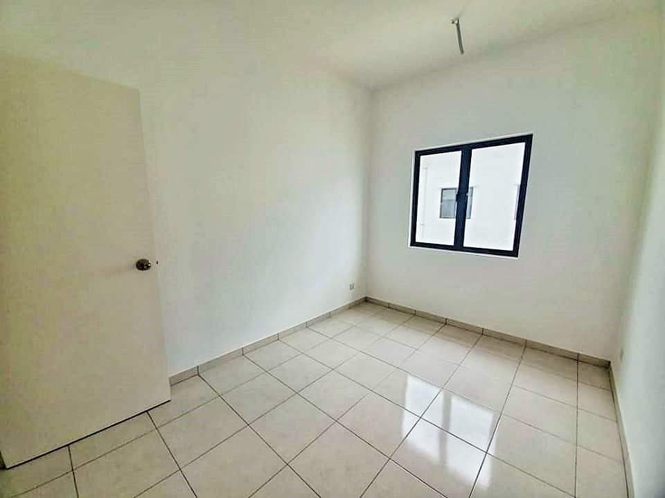 2 Storey Terrace at Setia Permai 3, Setia Alam - photo 5