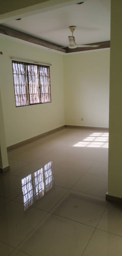 Partially Furnished Double Storey Terrace For Rent - photo 6