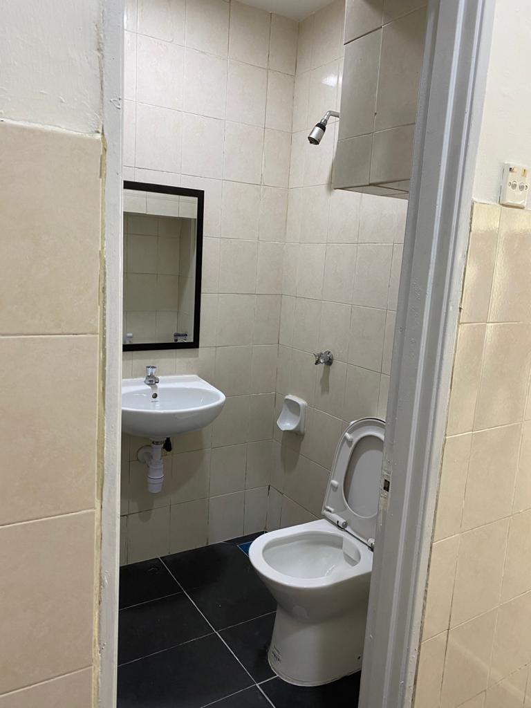 Newly Painted Office For Rent - photo 5
