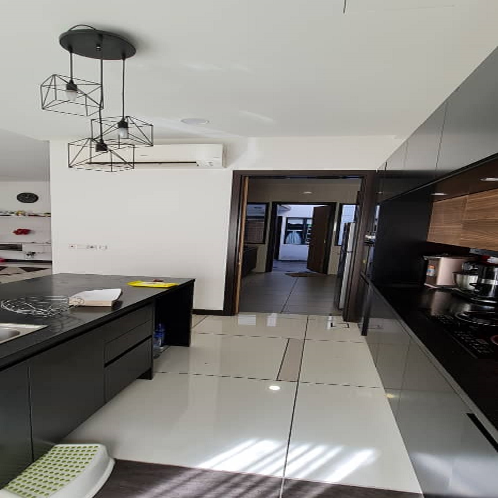 Fully Furnished Tiana Twin Bungalow Elmina Gardens - photo 4