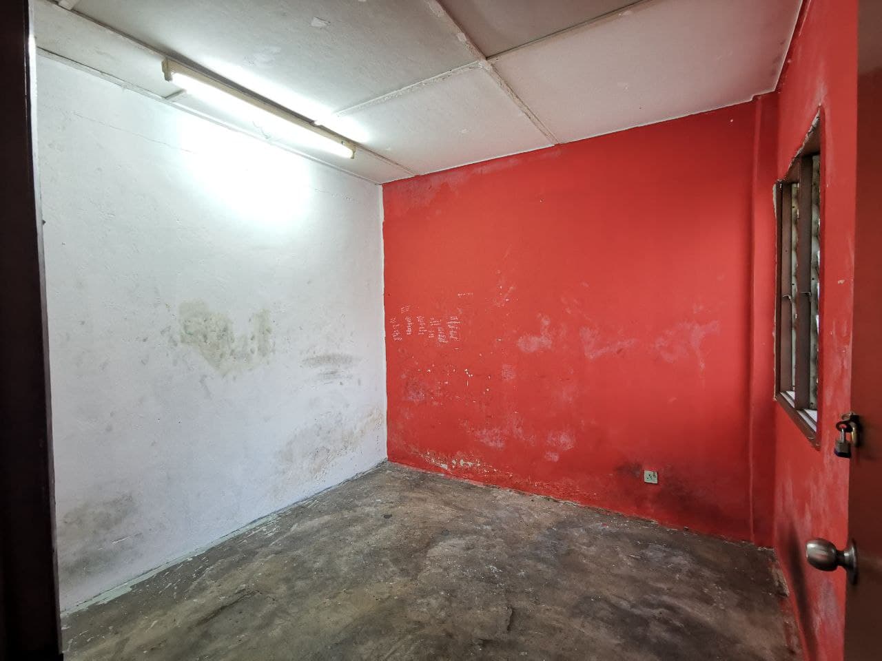 Very Cheap Lowcost Wawasan Apartment - photo 2