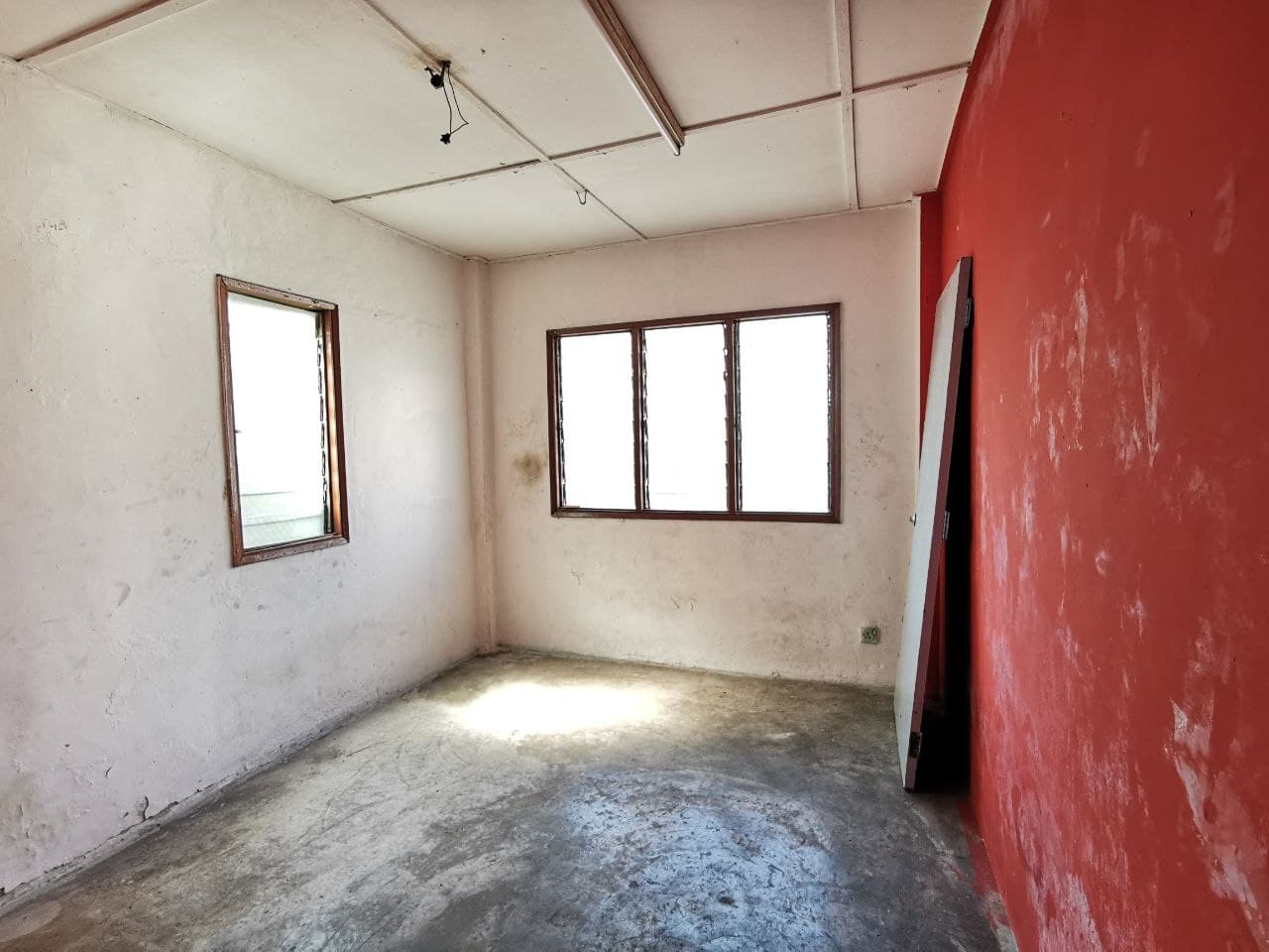 Very Cheap Lowcost Wawasan Apartment - photo 9