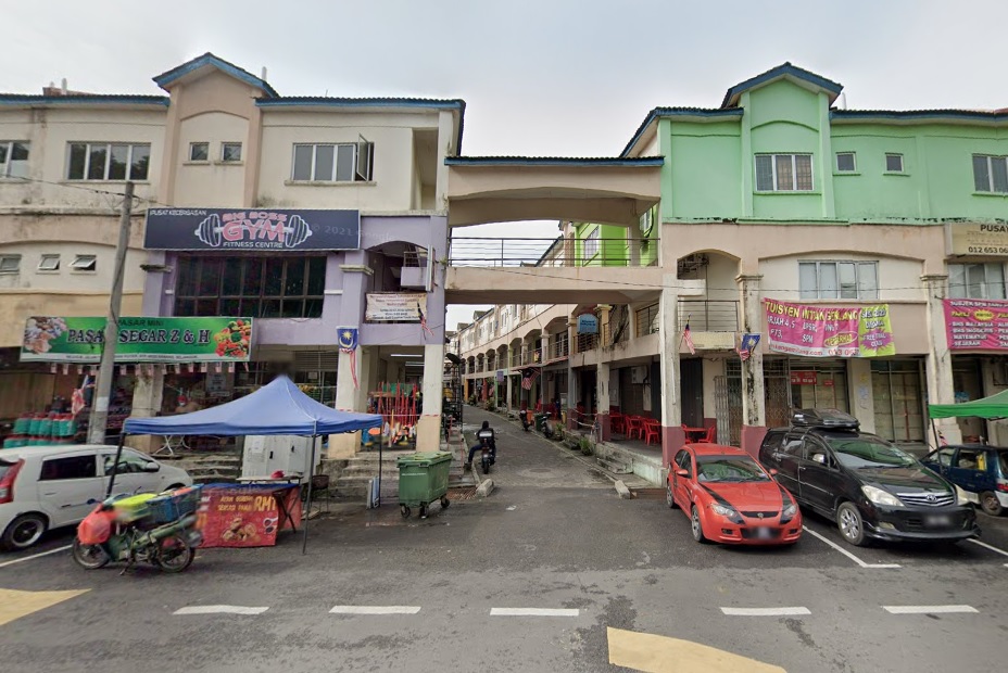 Shop Front Unit Ground Floor Medan Puteri For Sale - photo 5