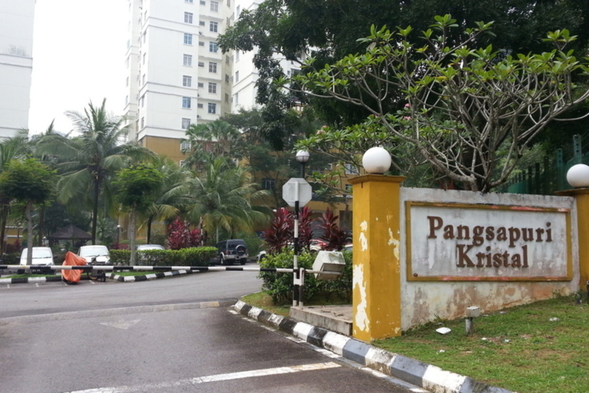 Pangsapuri Kristal Taman Bukit Indah Ampang - photo 8
