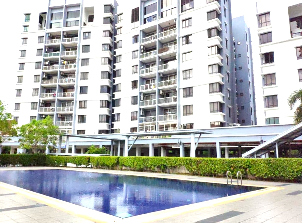Laman Tasik Condominium Bandar Seri Permaisuri KL - photo 3