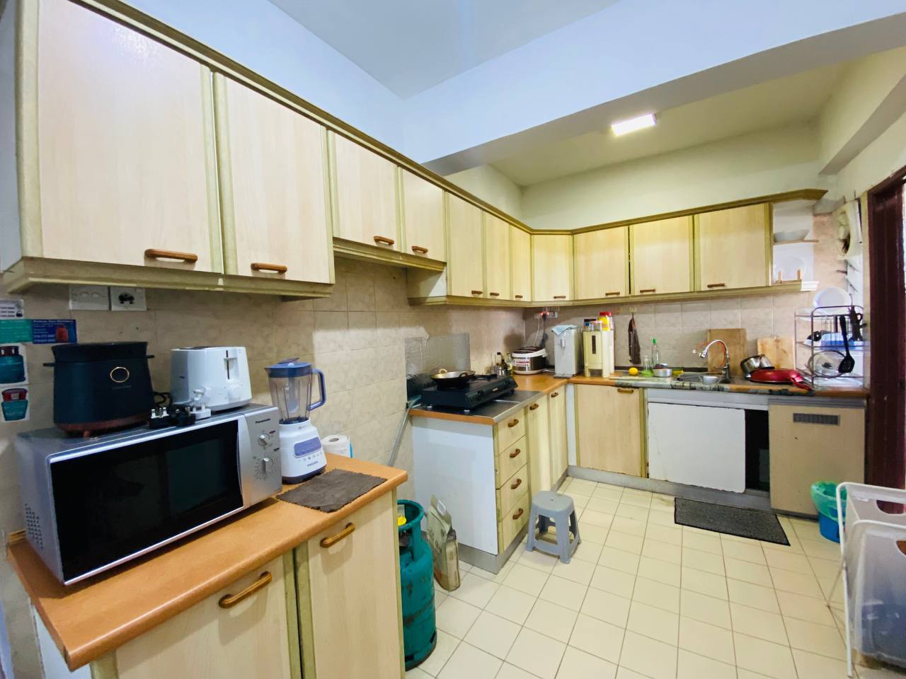 SRI MAHLIGAI CONDOMINIUM SEKSYEN 9 SHAH ALAM - photo 2