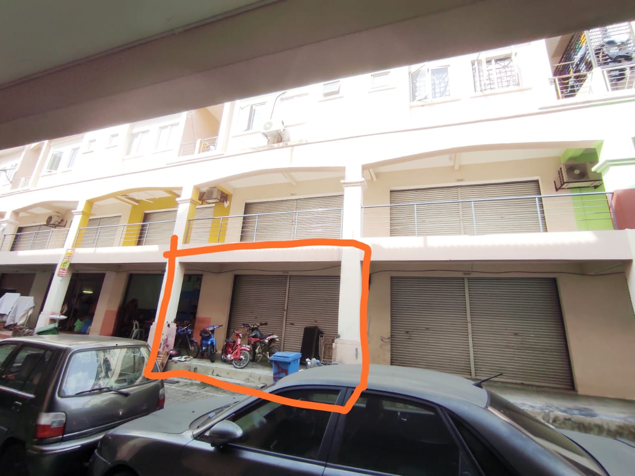 Shop Front Unit Ground Floor Medan Puteri For Sale - photo 2