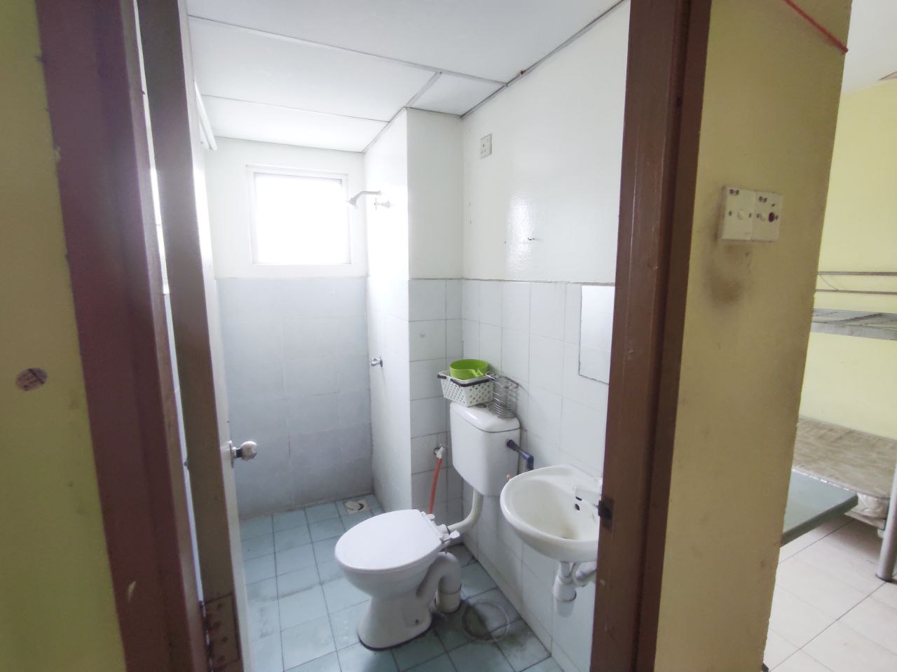 Apartment Pusat Komersial Seksyen 7 Untuk Disewa - photo 7