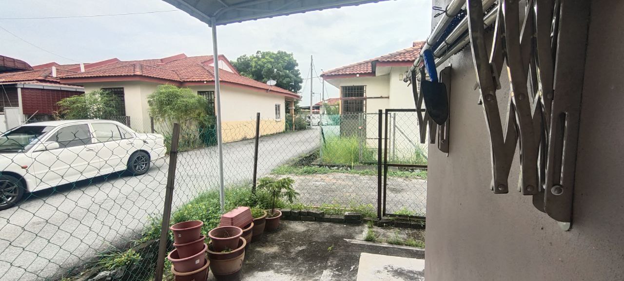 Single Storey End Lot Bandar Saujana Putra - photo 8