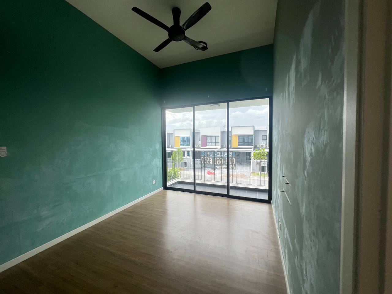Corner Lot Double Storey Terrace Dahlia Shah Alam - photo 3