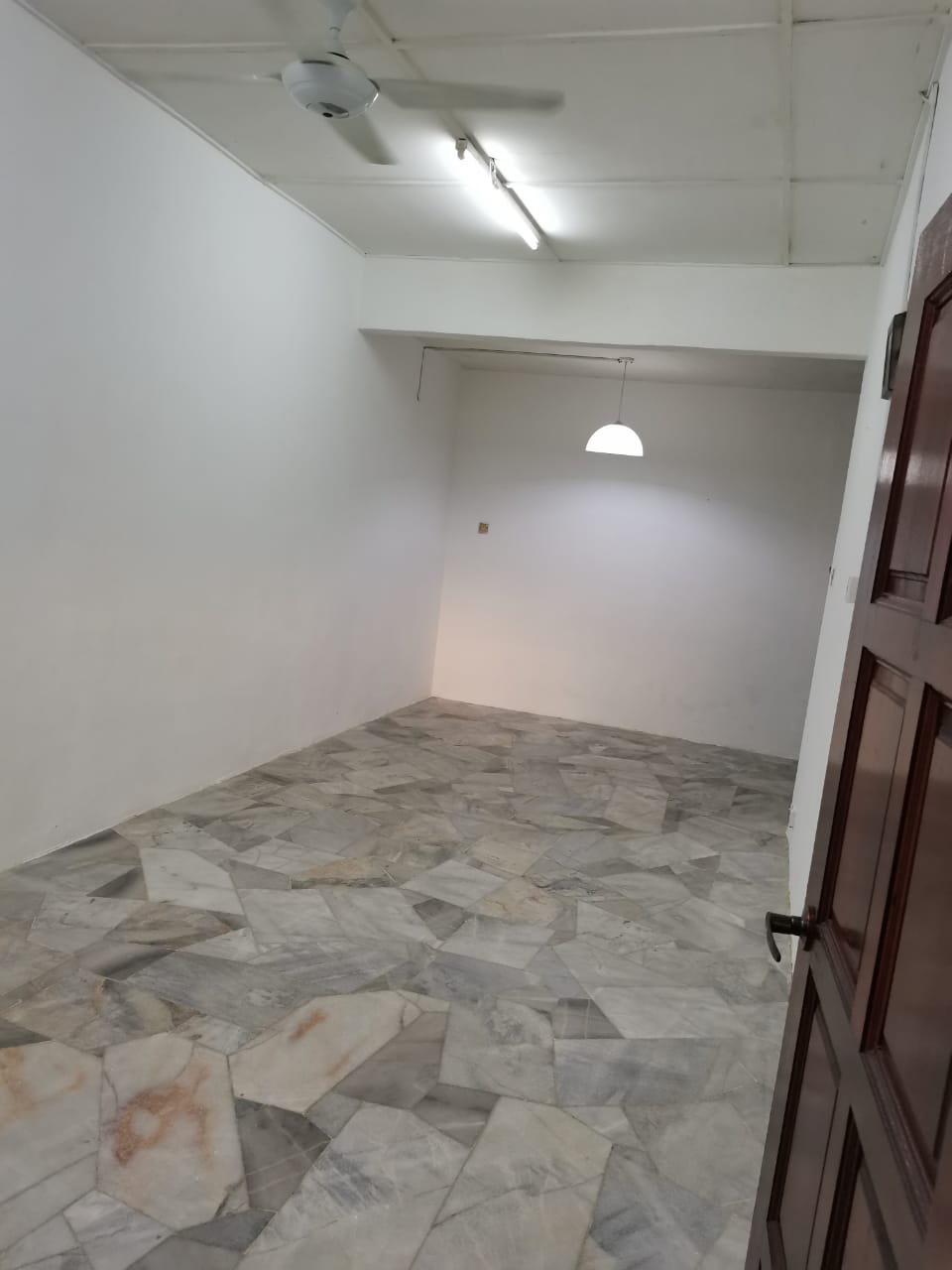 Single Storey Taman Desa Kemuning Sek 35 Shah Alam - photo 8