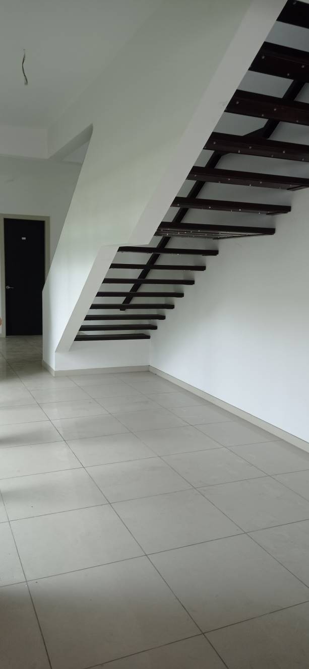 End Lot Double Storey Superlink Aralia Elmina East - photo 8