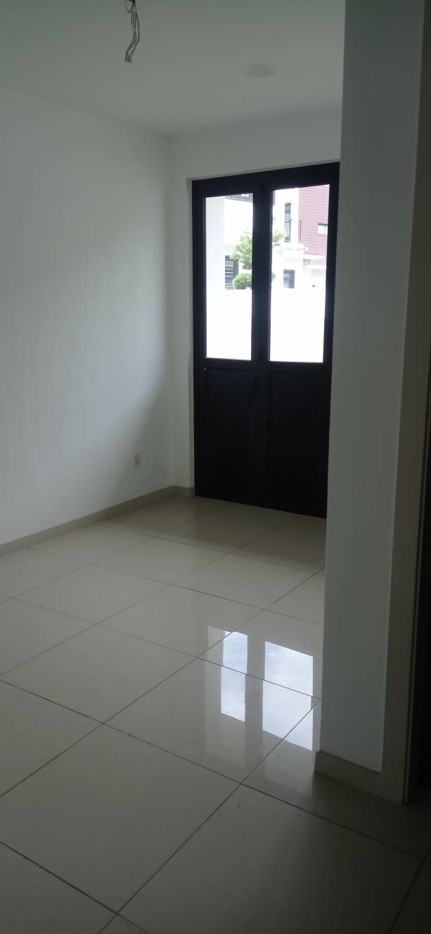 End Lot Double Storey Superlink Aralia Elmina East - photo 10