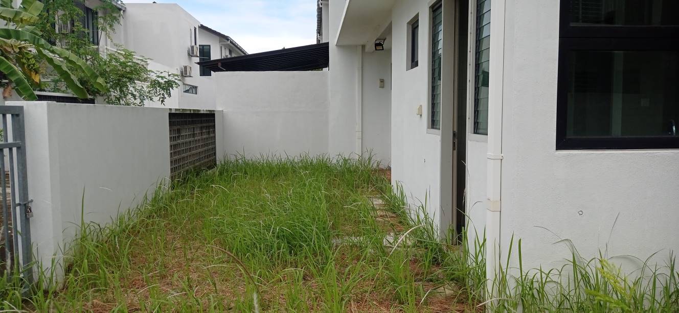 End Lot Double Storey Superlink Aralia Elmina East - photo 11