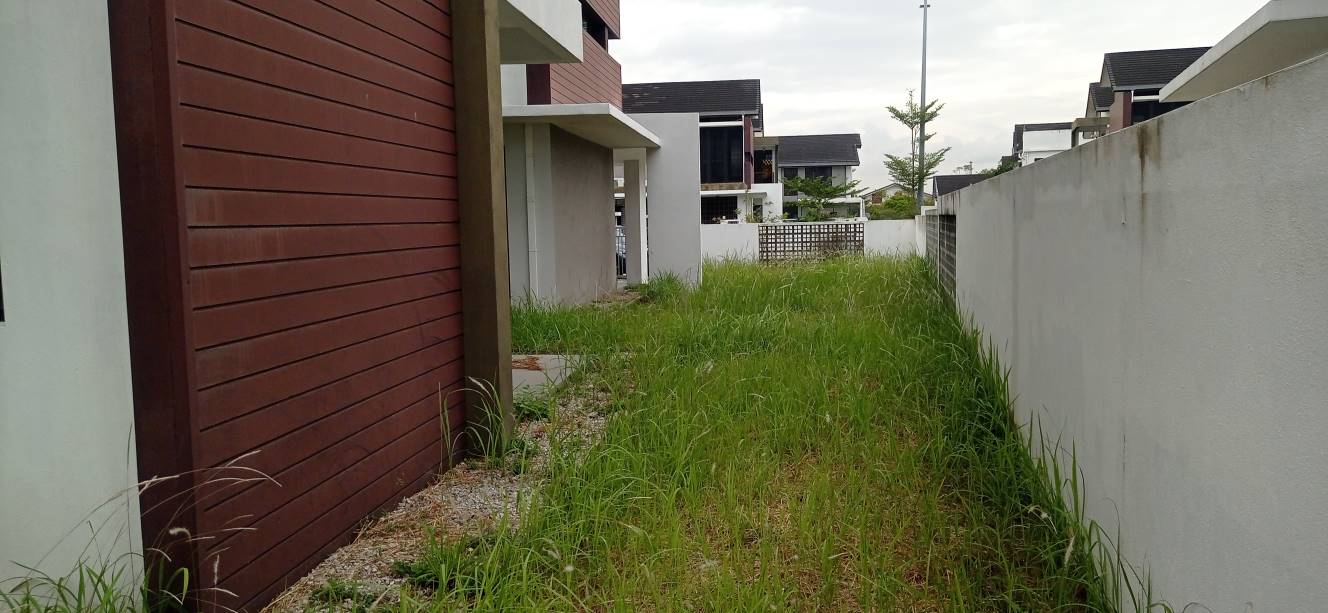 End Lot Double Storey Superlink Aralia Elmina East - photo 12