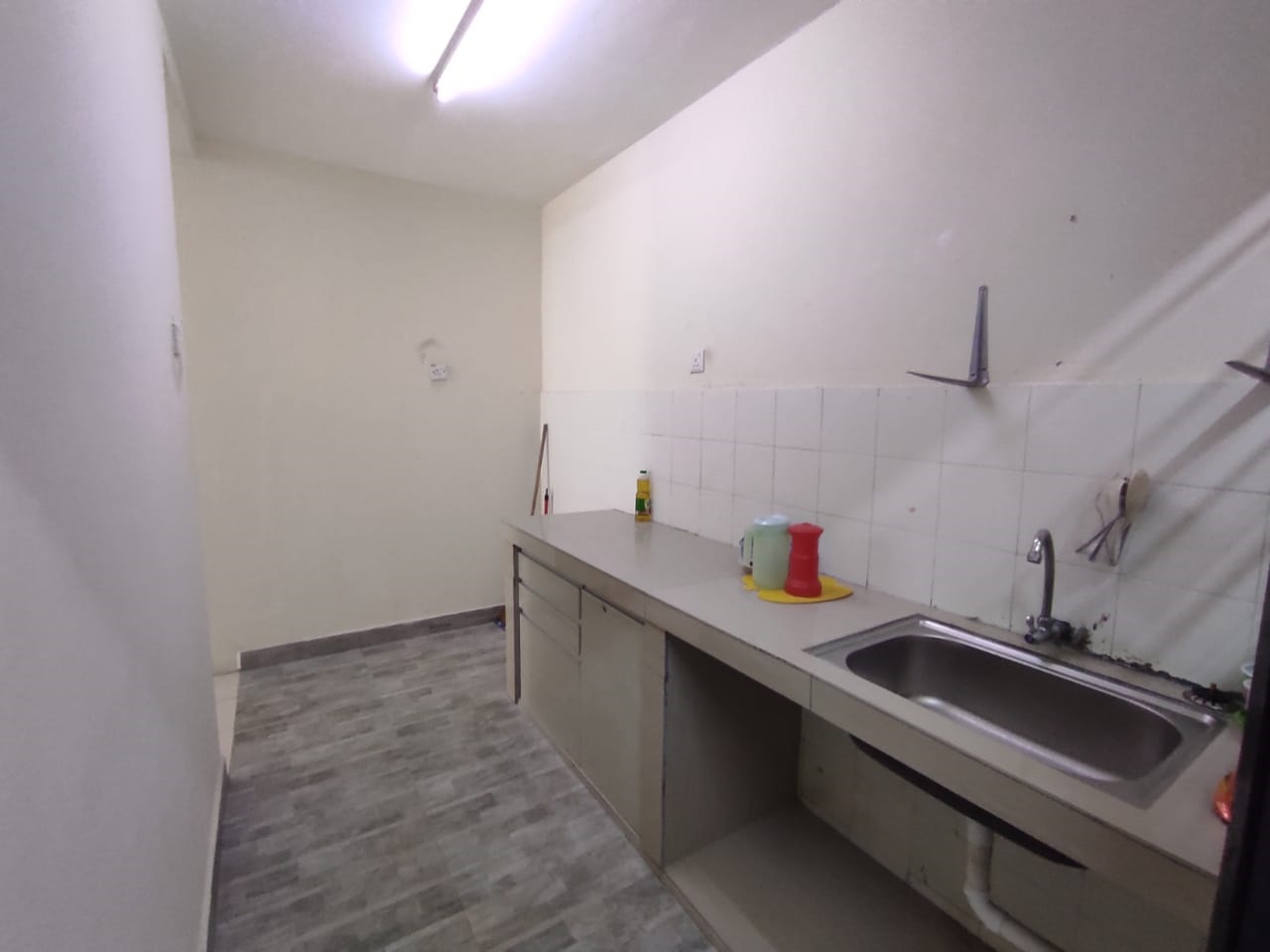 Apartment Pusat Komersial Seksyen 7 Untuk Disewa - photo 5